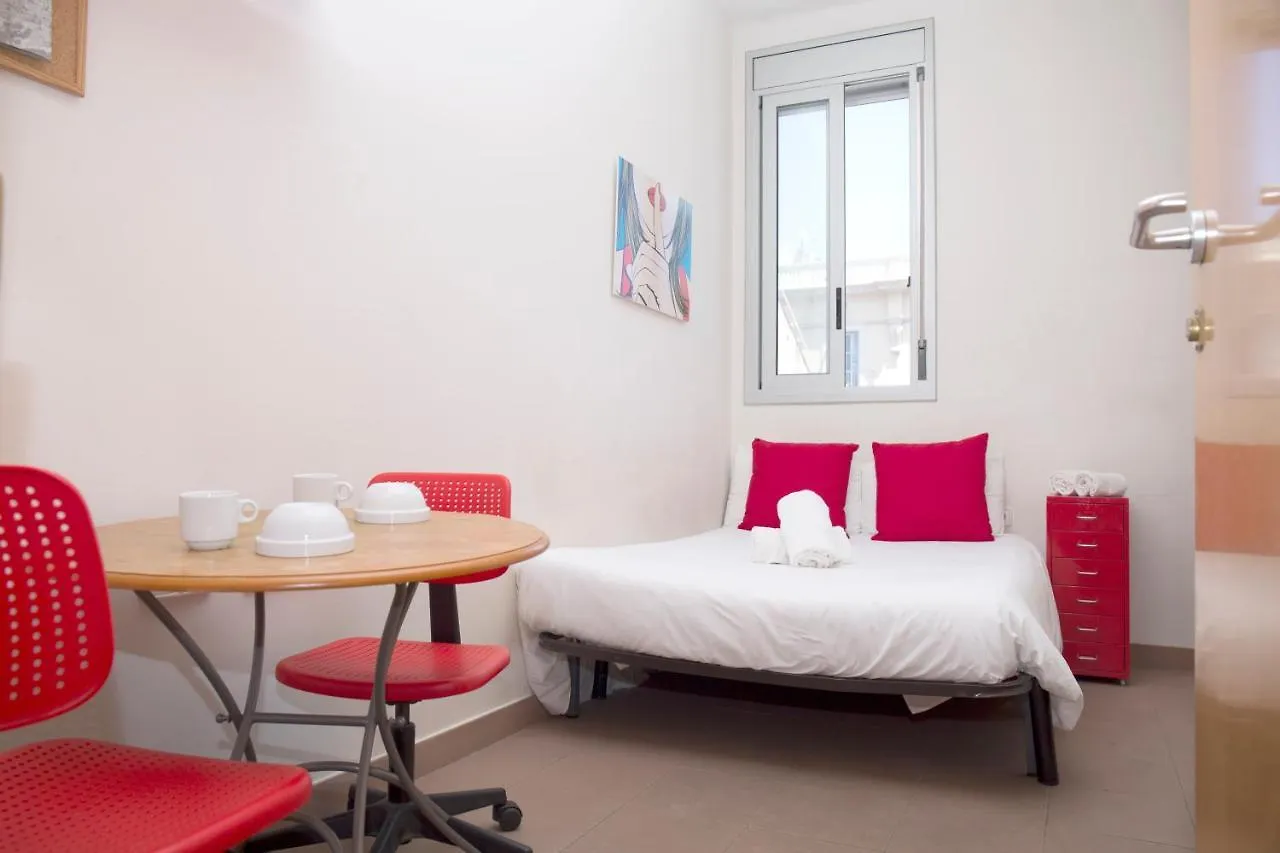 Mora Rooms Barcelona 0*,  Espanha